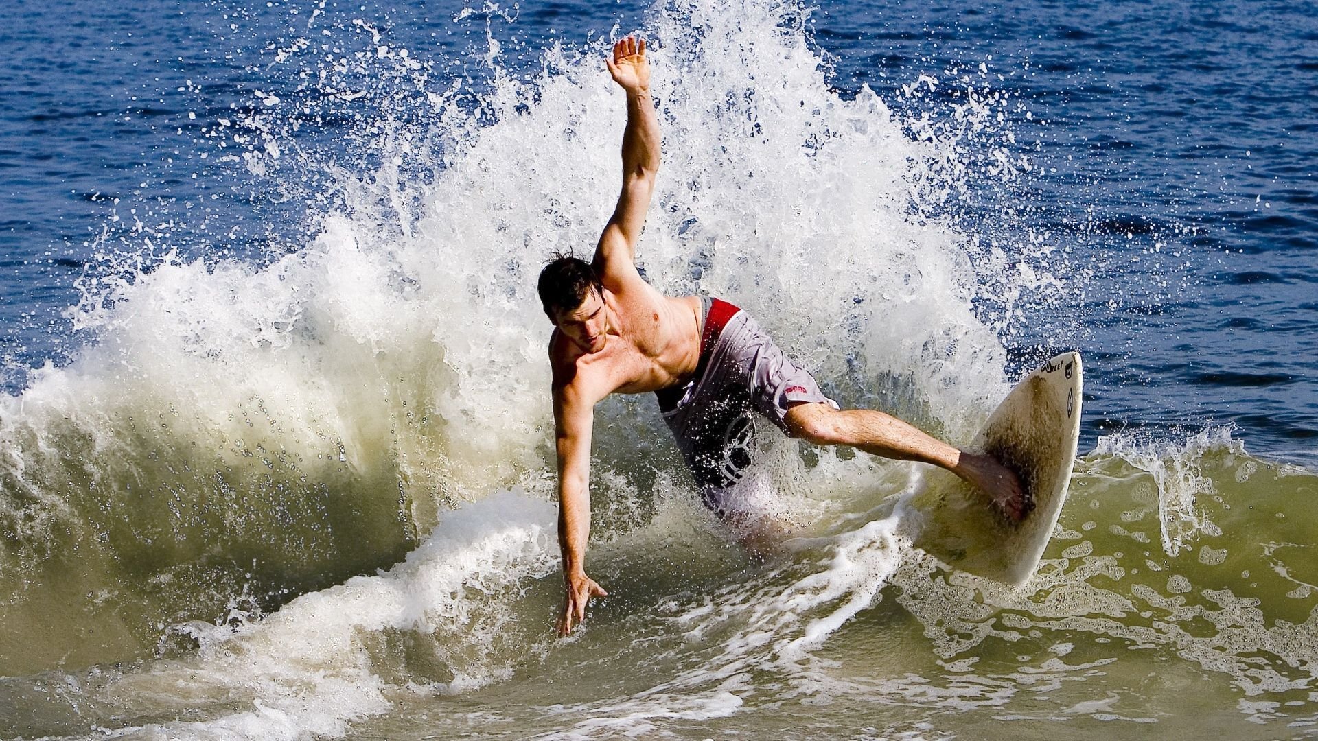 热刺1-0曼联，赛季三杀红魔，热刺1-2惜败曼联