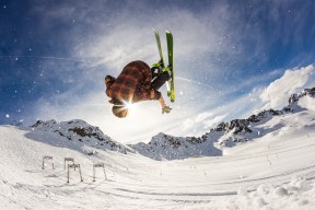 逆转荣耀：不屈精神铸就的欧冠奇迹，逆转胜利是怎么达成